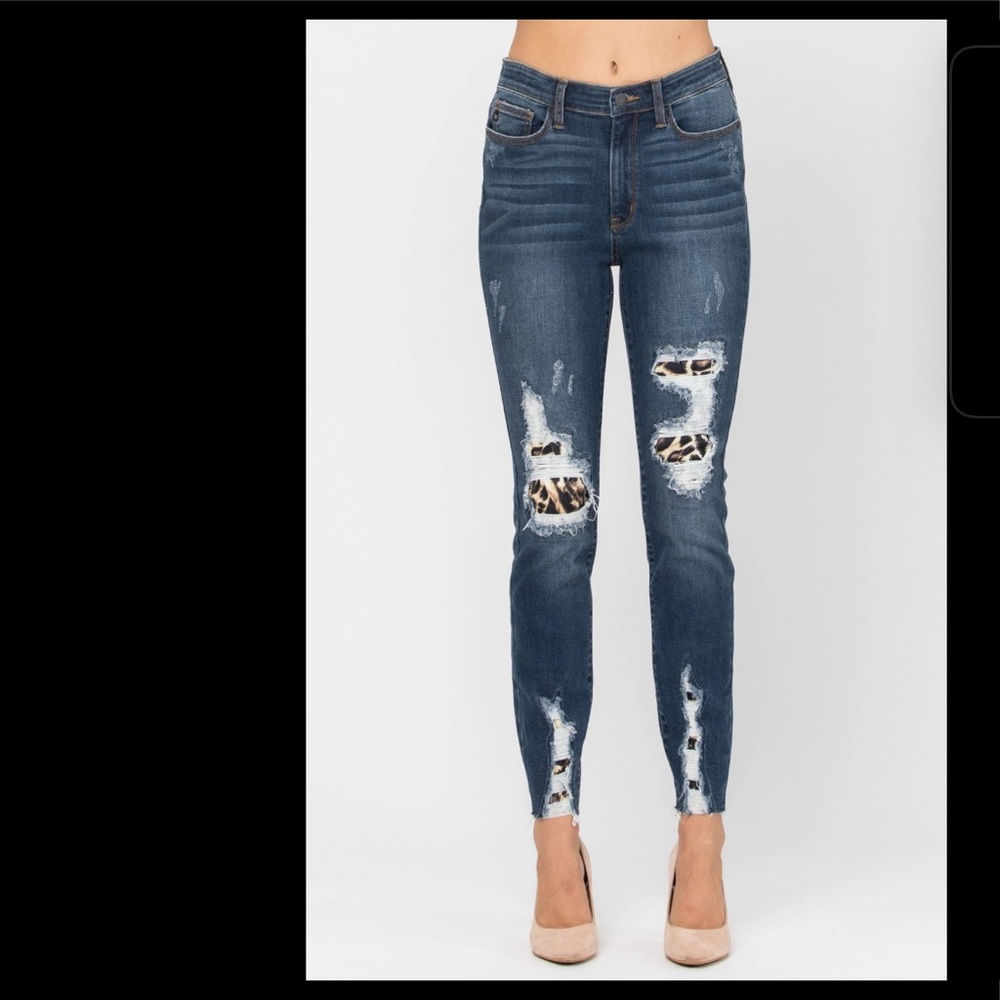 Judy Blue Leopard Patch Skinny Jeans